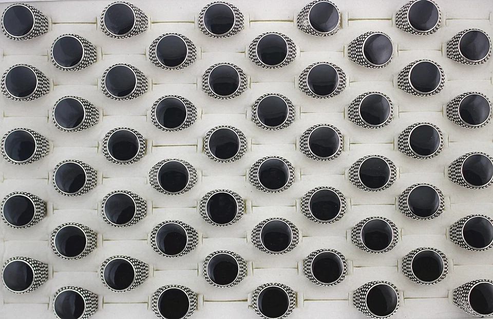 Lote a granel de 32 piezas al por mayor de anillos redondos de esmalte negro de moda para mujeres y hombres Foto 1 de 4