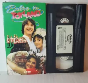 Babes In Toyland (VHS 1986) Keanu Reeves Drew Barrymore Pat Morita - Picture 1 of 4