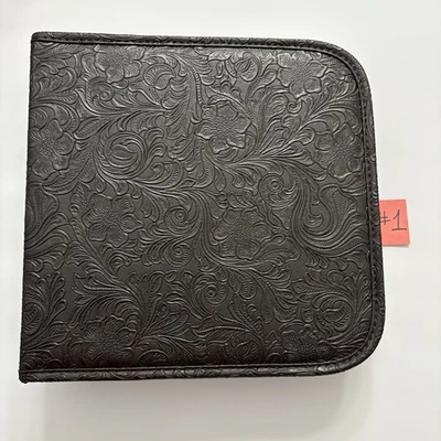 Tim Holtz Idea-ología en relieve *Sin etiqueta #1 carpeta de almacenamiento de sellos de cuero sintético Brn Foto 1 de 4