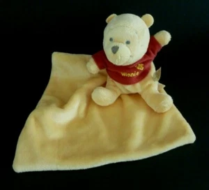 *. Doudou plat DISNEY SIMBA WINNIE JAUNE T-Shirt rouge abeille mouchoir NEUF* - Imagen 1 de 8