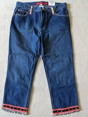 Pantalones de mezclilla Guess New Frontier recortados capri con cuentas y tobillos nuevos con etiquetas, HECHOS EN EE. UU., 29 Foto 1 de 4