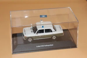 IST Cars&Co Modelle CCC050 1:43 Lada 2103 1200 Volkspolizei Sammlung - Bild 1 von 2