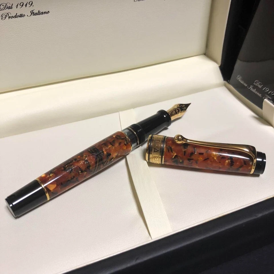 Pluma Estilográfica Aurora Optima 365 Marrón F Limitada a 365 Piezas Usada en Todo el Mundo Foto 1 de 4