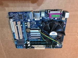 GIGABYTE GA-G41M-ES2L LGA 775 DUAL BIOS Intel G41 Micro ATX Intel Motherboard - Picture 1 of 7