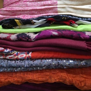 Damen Schals, 10 Stück verschiedene Sortimente, A-636, Paket # 4 - Bild 1 von 6