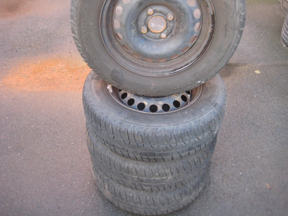 Satz Som-Reifen auf Stahlfelgen OpeL Corsa-D 14 Zoll - Bild 1 von 1