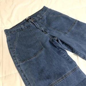 Hot Topic Mens Cargo Pants Denim Blue Jeans Wide Legs 28W x 32L - Picture 1 of 6