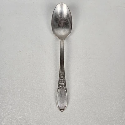 Ложка посеребренная Wm Rogers бордовое шампанское узор виноградный лист 6 дюймов ложка - Изображение 1 из 4