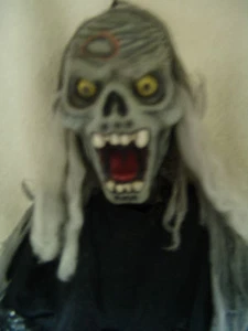 HANGING SKELETON 37" T HAUNTED HOUSE / PARTY PROP - Imagen 1 de 5
