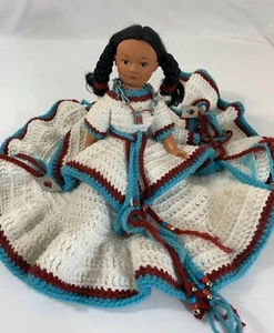 Muñeca con Vestido Hecho a Mano Crochet Capas Trenzado Pelo Turquesa Cuentas Collar - Imagen 1 de 11