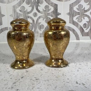 Vintage 22k Karat Floral Gold Coated Ceramic 2 5/8" Salt Pepper Shaker Set Pair - Picture 1 of 7