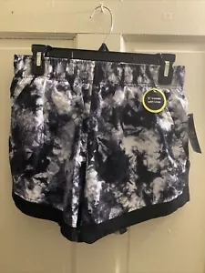 Athletic Women’s Gym Shorts With Liner And Pockets - Picture 1 of 3