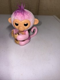 Fingerlings Interactive Baby Monkey Toy Harmony Pink 5"