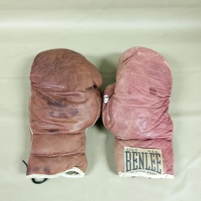 Guantes de boxeo Benlee de colección años 40/50 cuero rojo con cordones AFG-12 EE. UU. uso pesado Foto 1 de 4
