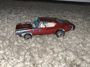 Hot Wheels Redline Custom Barracuda 1967 Red White Interior - Picture 1 of 17