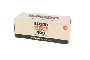 Ilford XP2 Super 400 120 Black & White film (exp 08/2024) - Picture 1 of 3