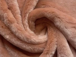 Super Luxury Faux Fur Fabric Material SWISS SALMON - Picture 1 of 5