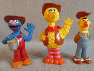 Sesame Street Toy Figures Lot of 3 On the Farm Bert Big Bird Grover Country JHP - Picture 1 of 4
