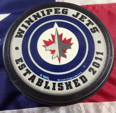 OFFICIAL WINNIPEG JETS ESTABLISHED 2011 SOUVENIR HOCKEY PUCK!!! Cover