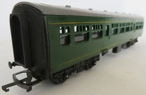 TRI-ANG RAILWAYS R334 Metro Cammell DMU Diesel Multiple Unit CENTRE CAR - Picture 1 of 6