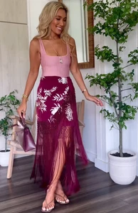 ZARA BNWT 2025. BURGUNDY EMBROIDERED FRINGED WRAP PAREO SKIRT. 3183/201/681 - Picture 1 of 12