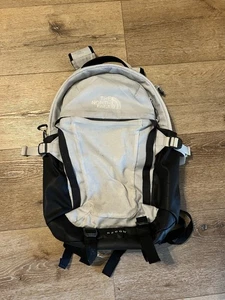 The NORTH FACE Recon Laptop/Hiking School Backpack FlexVent Black White - Picture 1 of 4