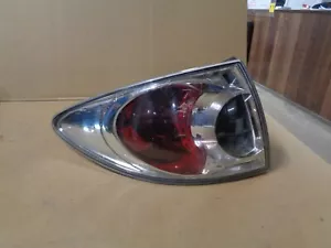 MAZDA 6 KOMBI 06/2002 - 07/2005 RÜCKLICHT LINKS AUSSEN 22061974 - Bild 1 von 2