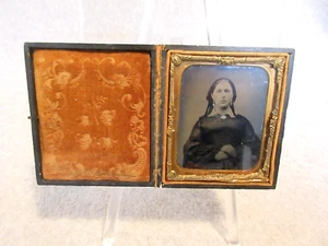 1850's AMBROTYPE   1/6 Plate Pretty Girl  BEAUTIFUL SOLID CASE GILDED JEWELRY - Picture 1 of 3