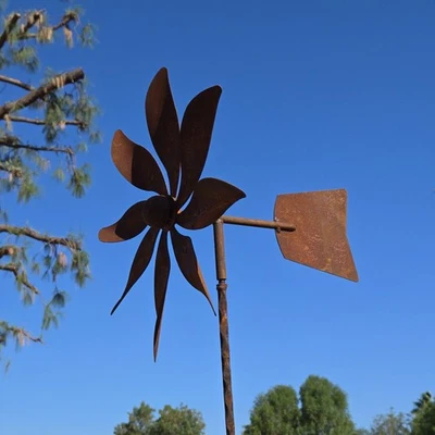 Handmade Rustic Metal Wind Vane: Iron Garden Decor, 51" Foto 1 de 4