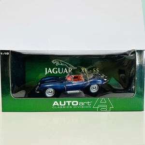 Modelo de coche de carreras fundido a presión Jaguar XK SS escala 1:18 AUTOART EN AZUL 73510 - Imagen 1 de 5