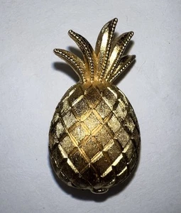 Broche Pin Vintage Trifari Piña Texturizado Tono Dorado Cierre de Seguridad 1.25" - Imagen 1 de 3