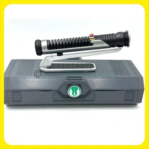 Master Qui-Gon Jinn Legacy Lightsaber, Star Wars Galaxy’s Edge EXCLUSIVE RARE LE - Foto 1 di 24