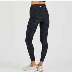 Vuori Clean Elevation Leggings in Black Camo Size XS - Picture 1 of 8