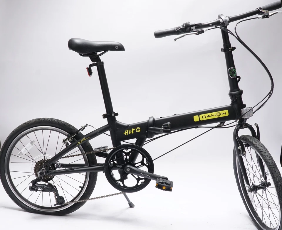 Dahon HIT D6 20-inch Folding Bike (Black) - Image 1 of 4