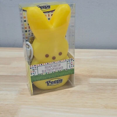 Altavoz Bluetooth con luz nocturna recargable USB Peeps amarillo botón Foto 1 de 4