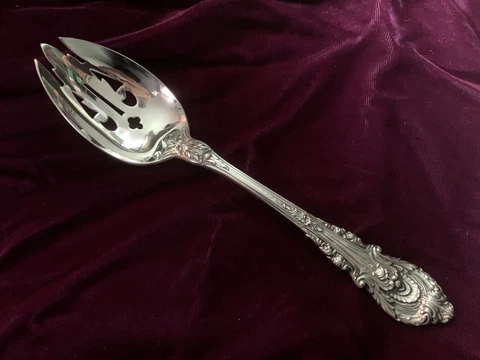 Wallace Sterling Flatware, Sir Christopher, Slotted Serving Spoon, 8 1/2 inches Cover