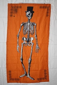 CHILLINGTON THE SKELETON PANEL IN ORANGE AUS ANDOVER STOFFEN - 100% BAUMWOLLE - Bild 1 von 4