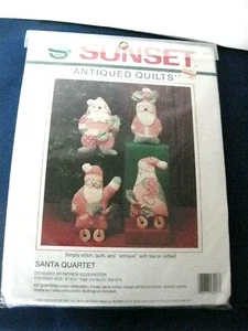 Vintage Sunset "Antiqued Quilts" Santa Quartet Set of 4 Ornament Kit NEW - Picture 1 of 3