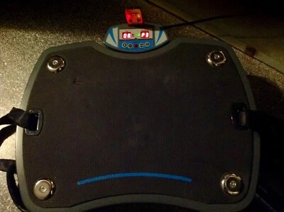 Home Vibration Plate 500 3D Vibrationsplatte Fitness  SKANDIKA - Bild 1 von 4