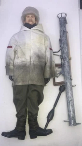 Dragon Models 1/6th Custom WWII Winter German Bazooka Soldier Actionfigur - Bild 1 von 1