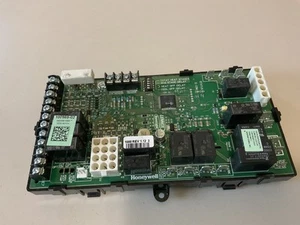 LENNOX ARMSTRONG DUCANE 100869-02 CIRCUIT CONTROL BOARD HONEYWELL S9220E1000 - Picture 1 of 5
