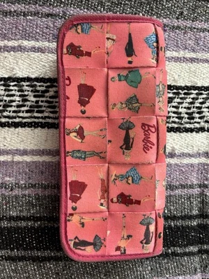 Harvey’s Seatbelt Bag All Dolled Up Barbie LDT Clutch Wallet Foto 1 de 3