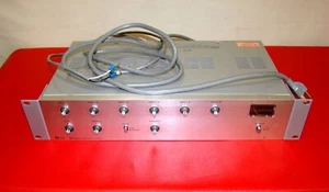 Amplificador de potencia mezclador estéreo vintage TOA A-903A serie 900 montaje en rack Japón MUERTO - Imagen 1 de 11