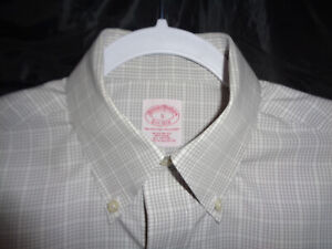 Nice - Brooks Brothers 1818 - Gray - White Shirt - Size - Small