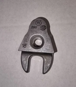 CITROEN C3 C4 C5 DS3 DS4 DS5 2010- 1.6 HDI eHDI CONTINENTAL BOSH INJECTOR CLAMP - Picture 1 of 2
