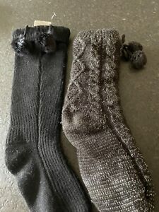 UGG Cable Knit Pom Pom Fleece Lined Crew Sock Slippers Black Mismatched