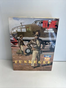 GI Joe Tuskegee Bomber Pilot Classic Collection WWII Forces 12" Figur 1996 NEU - Bild 1 von 10