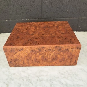 Read Humidor Joyería Caja de Madera Agresti Madera de Brezo Italiana Burl 11.25"L x 8.75"W - Imagen 1 de 18