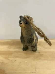 Handgeschnitzter Holzbär 4 Zoll groß - grau - Bild 1 von 9