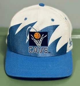 Vintage Logo Athletics Cleveland Cavs Cavaliers Sharktooth SnapBack Cap - Picture 1 of 9